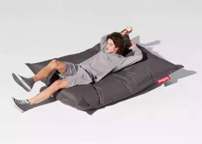 x320_fatboy-original-beanbag-darkgrey-1920x1280-masterpiece-03-102208